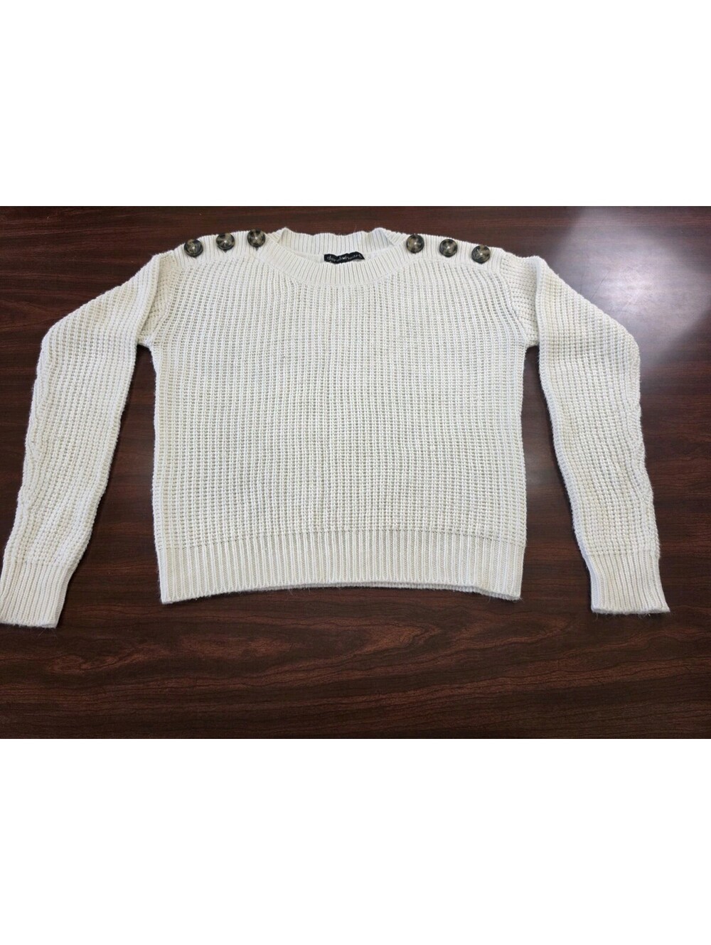 Derek Heart Sweater Medium White Cream Ribbed Knit Button Shoulder Pullover Cozy